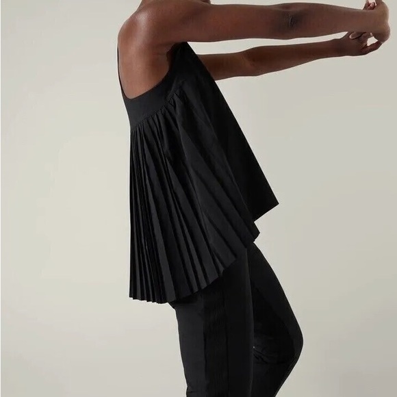 ATHLETA SWING FORWARD PLEATED TANK - Picture 2 of 9